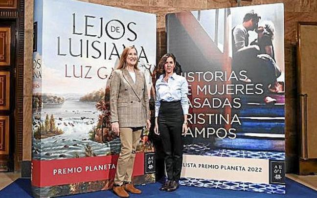 Luz Gab&aacute;s y Cristina Campos presentan las obras ganadora y finalista del Premio Planeta 2022. | FOTO: EUROPA PRESS