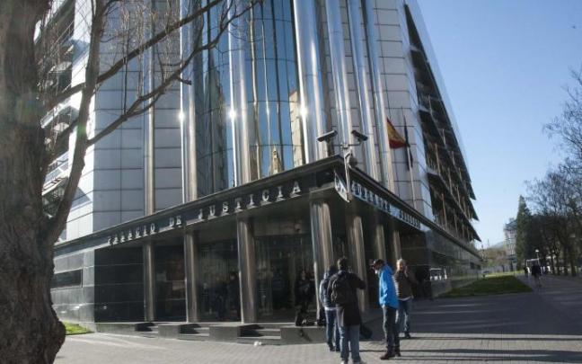 Fachada exterior del Palacio de Justicia.