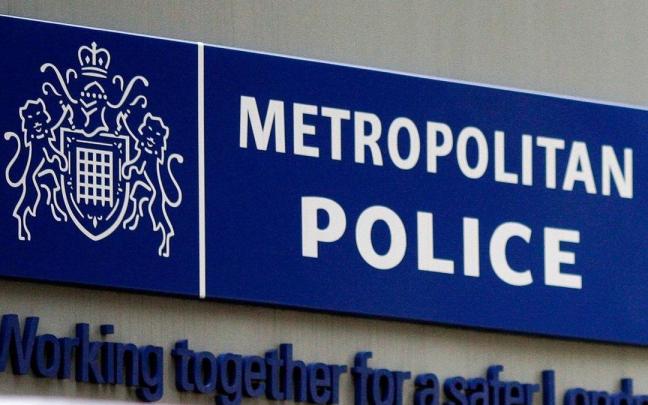La Policía Metropolitana de Londres ha pedido disculpas a las víctimas por no haber detectado el comportamiento del agente. La Policía Metropolitana de Londres ha pedido disculpas a las víctimas por no haber detectado el comportamiento del agente.
