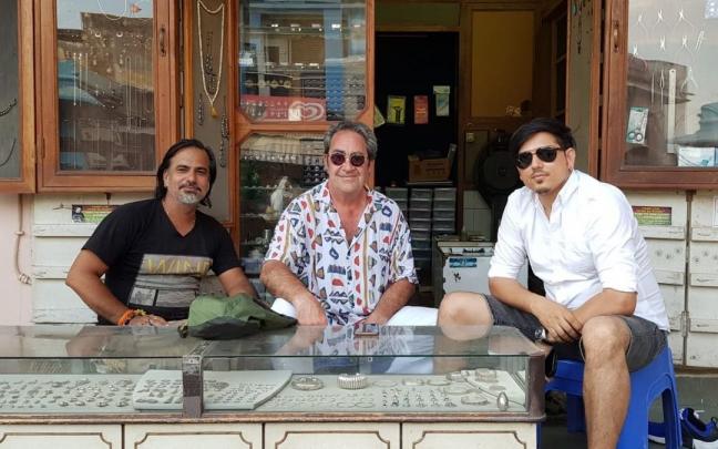 Luis Camino con dos amigos en Pushkar Luis Camino con dos amigos en Pushkar