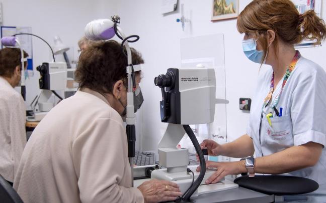 Tom&oacute;grafo de Coherencia &Oacute;ptica, aparato utilizado para la detecci&oacute;n de la Degeneraci&oacute;n Macular Asociada a la Edad (DMAE).