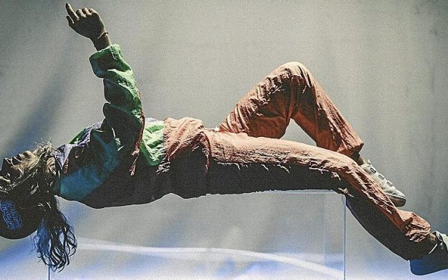 Un momento de la representación de ‘Album’, un espectáculo de Formol Lab. | FOTOS: SALA BARATZA/ALEX LARRETXI