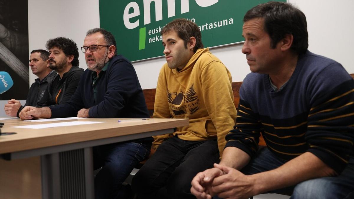 Lorenzo Sarratea, Patxiku Irisarri, Fermín Gorraiz, Josu Joraruia y Patxi Zalba.