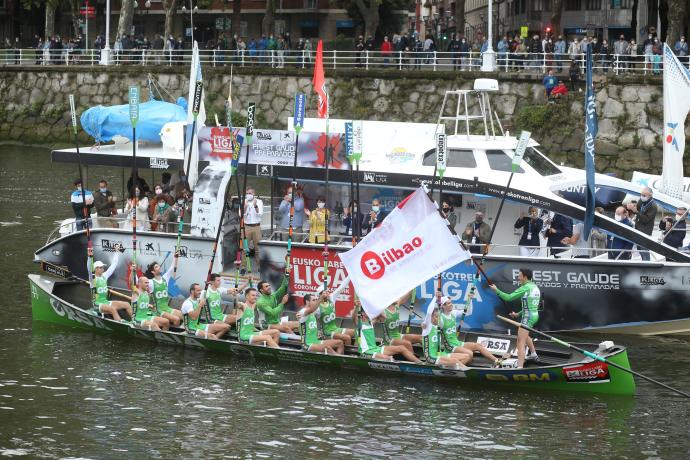 Hondarribia consiguió una importante victoria en la regata de Bilbao.