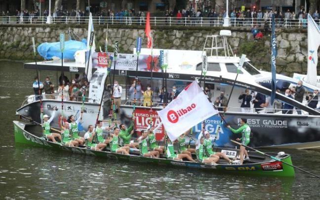 Hondarribia consiguió una importante victoria en la regata de Bilbao. Hondarribia consiguió una importante victoria en la regata de Bilbao.