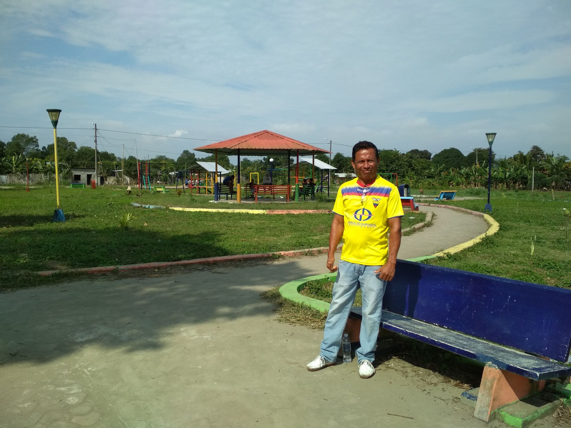 Luis Panezo, en el parque de Pueblo Nuevo (Cojimíes)