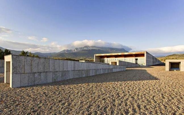 Imagen de las nuevas instalaciones de Bodegas y Viñedos Labastida estrenadas en 2007