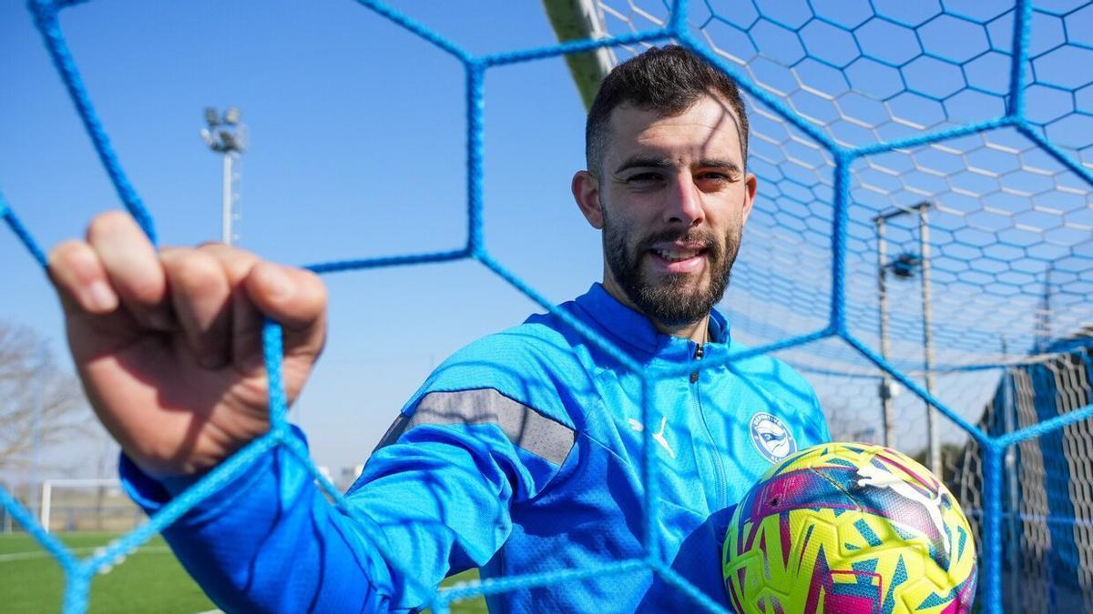 Luis Rioja, durante su entrevista con Diario de Noticias de &Aacute;lava.