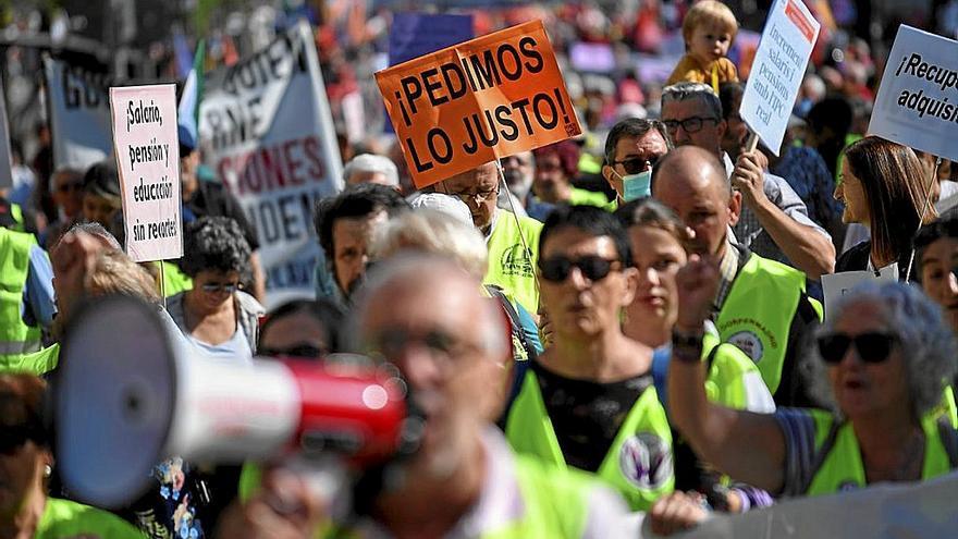 Manifestación de pensionistas, ayer, en Madrid. | FOTO: EUROPA PREES