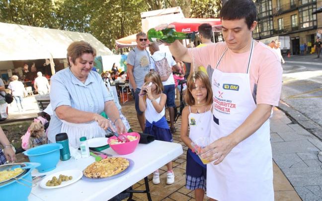 Segunda jornada entre fogones: las imágenes del concurso de tortillas Segunda jornada entre fogones: las imágenes del concurso de tortillas