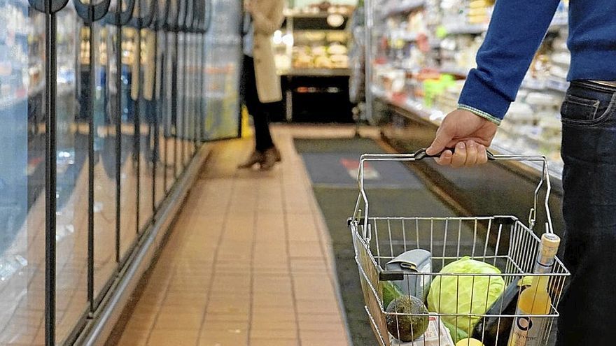 Los ascensos en los precios de los alimentos han empujado al alza la inflación general.