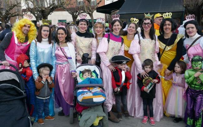 Este grupo de princesas se alejaba de la imagen idílica de la realeza. Este grupo de princesas se alejaba de la imagen idílica de la realeza.