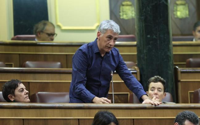 Oskar Matute toma la palabra este durante el pleno del Congreso que da comienzo al debate de las enmiendas a los Presupuestos de 2023. Oskar Matute toma la palabra este durante el pleno del Congreso que da comienzo al debate de las enmiendas a los Presupuestos de 2023.