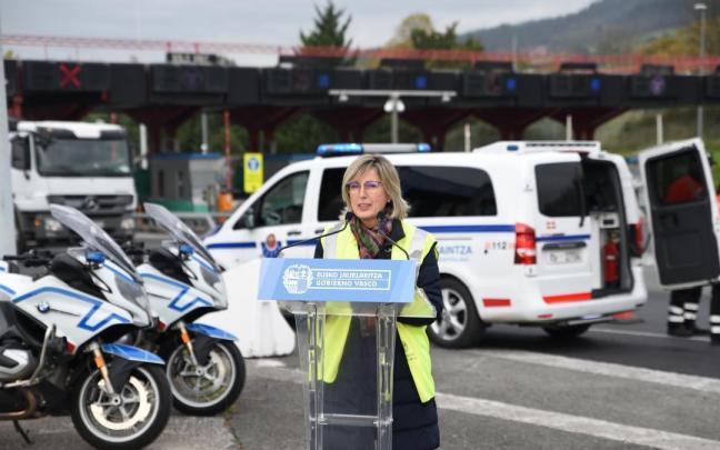 La directora de Tr&aacute;fico del Gobierno vasco, Sonia D&iacute;az de Corcuera, ha pedido extremar la prudencia durante los pr&oacute;ximos d&iacute;as festivos.