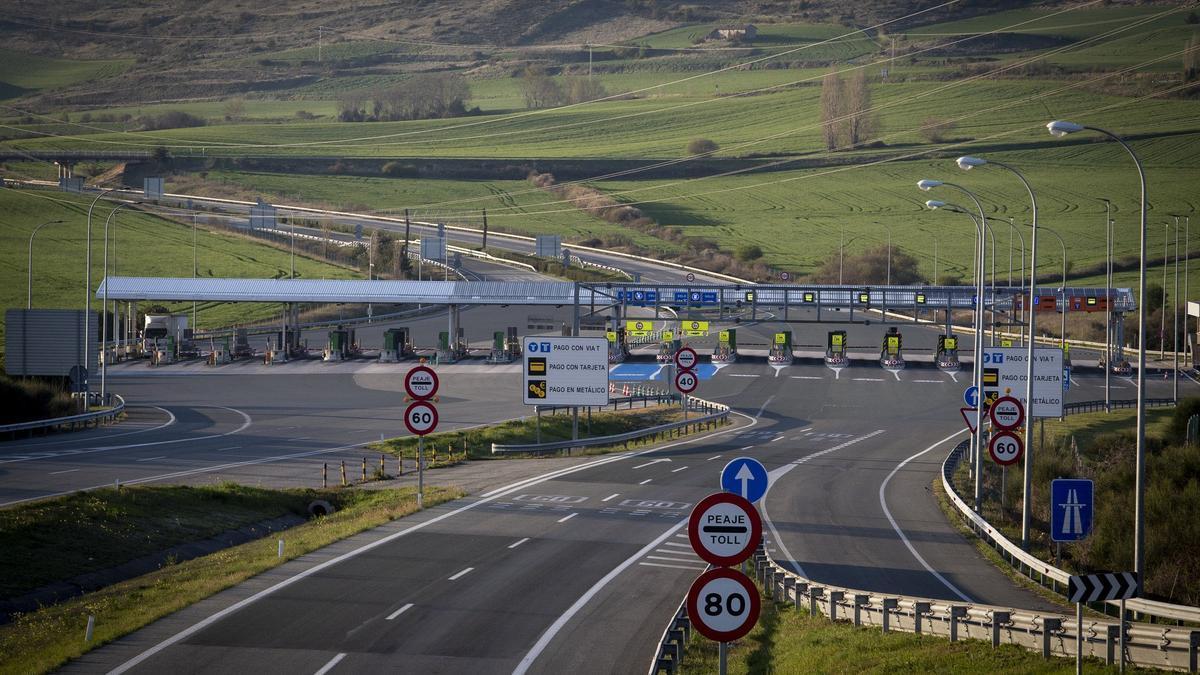 La Autopista de Navarra, a la altura del peaje de Zuasti.