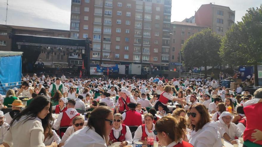 Comida de cuadrillas de Basauri del día de San Fausto