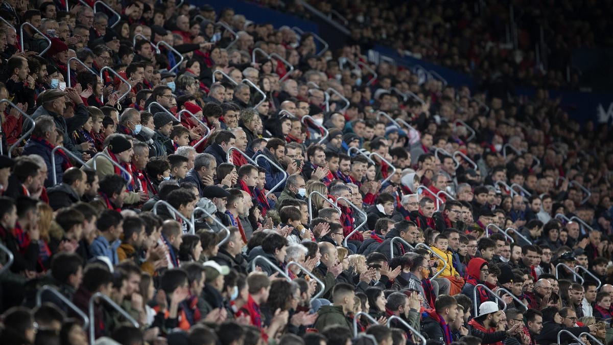 La grada del El Sadar, durante el último duelo contra el Madrid.