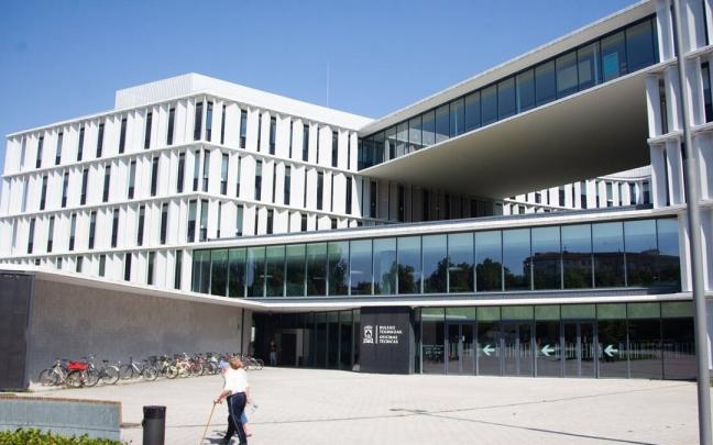 Edificio de oficinas municipales de San Mart&iacute;n.