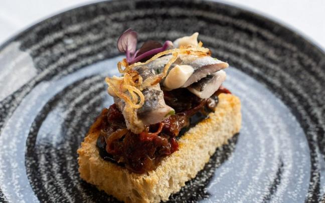 Pintxo ganador de la primera edición: 'Antxue', del Danako de Irun