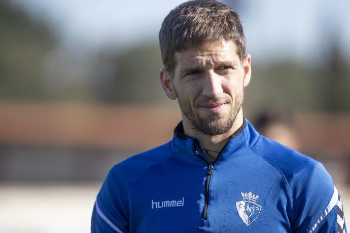 Después de jugar cedido en Leganés y Vitoria, Darko Brasanac llegó en la campaña 2019-20 a Osasuna, un club en el que ha encontrado la estabilidad que buscaba