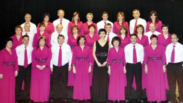 Fotografía del 25 aniversario de Erkudengo Ama en el escenario de Iortia.