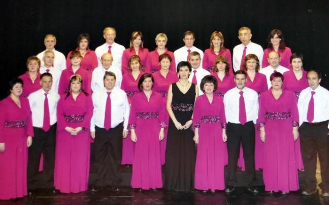 Fotografía del 25 aniversario de Erkudengo Ama en el escenario de Iortia.