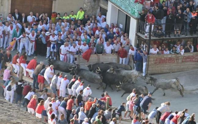 Sexto encierro del Pilón, el más veloz Sexto encierro del Pilón, el más veloz