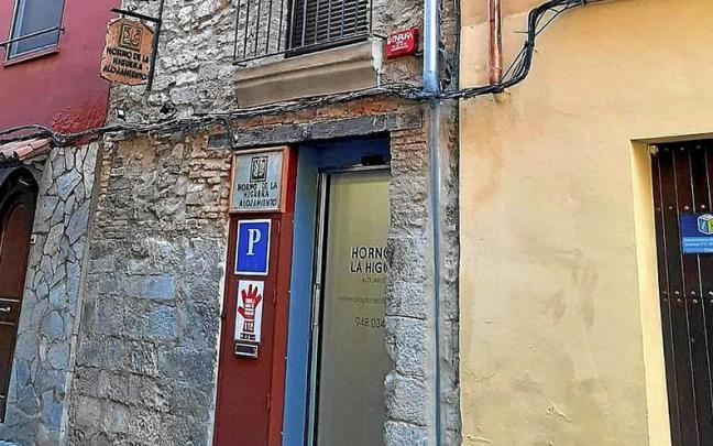 Entrada al edificio rehabilitado que ha recibido el premio.