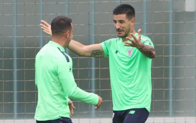 Yuri Berchiche regresa a una convocatoria dos meses después.