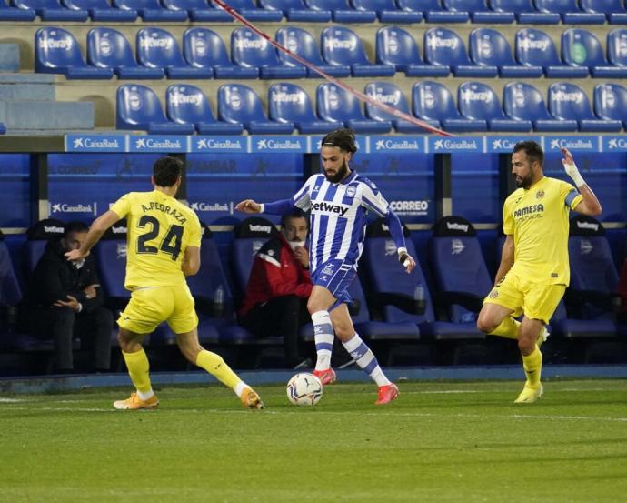 Jota Peleteiro, con el Alavés.