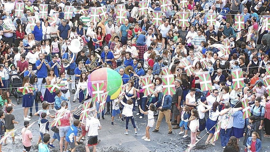 Después de dos años sin fiestas, Arrigorriaga espera con ganas el tronar del txupinazo.