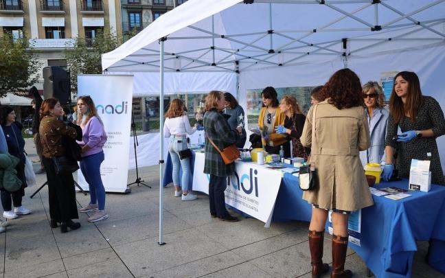 Mesa informativa de ANADI