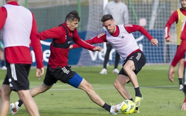 Budimir y Barja, durante un entrenamiento en Tajonar Budimir y Barja, durante un entrenamiento en Tajonar