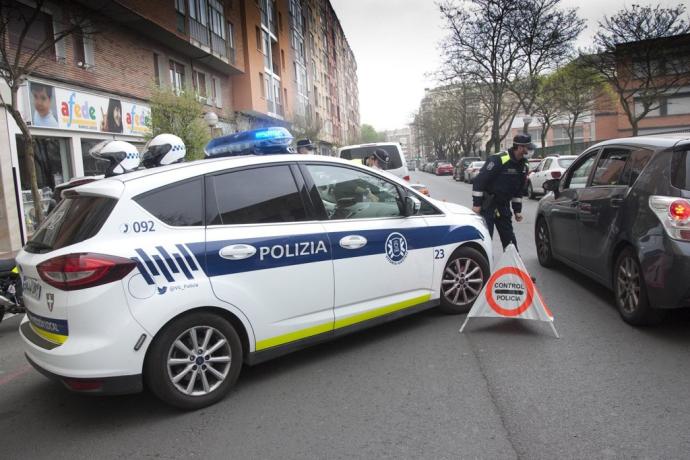 Control e la Policía Local de Vitoria.