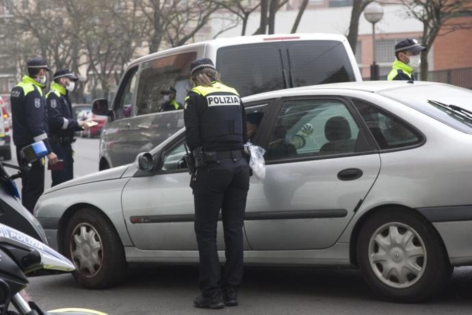 Control de la Policía Local de Vitoria.