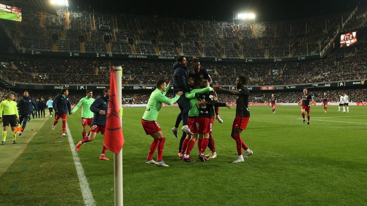 El Athletic celebra su pase a la final