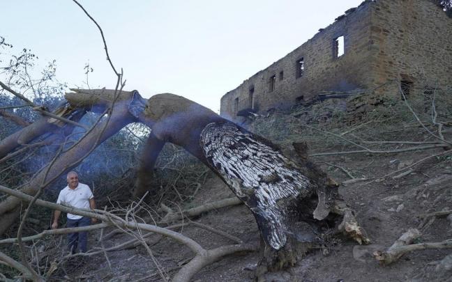 Balmaseda y Zalla evalúan los daños del peor incendio en Bizkaia en 33 años