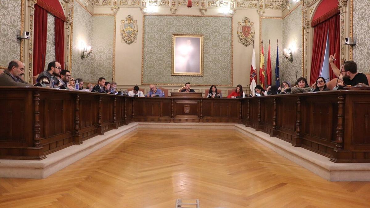 Vista del último pleno municipal celebrado en Tudela