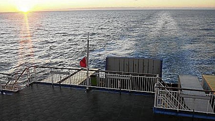 La estela, rumbo a Rosslare.