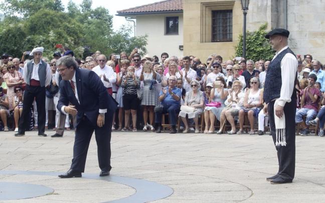 Aurresku de honor de Juan Mari Aburto en la basílica de Begoña en 2018 Aurresku de honor de Juan Mari Aburto en la basílica de Begoña en 2018