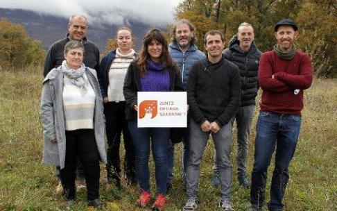 Alcaldes de Sakana y representantes de Guifinet, en la presentación de Sakananet. Alcaldes de Sakana y representantes de Guifinet, en la presentación de Sakananet.