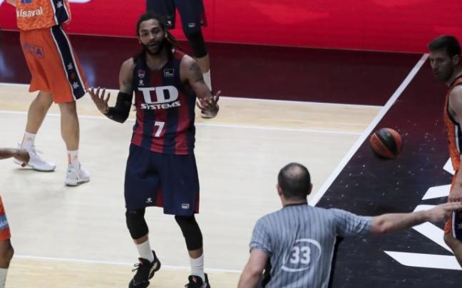 Henry pide explicaciones en el último partido liguero.