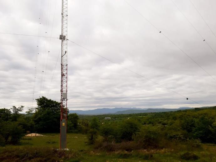 Torre medidora de viento de la estación meteorológica Arlaban