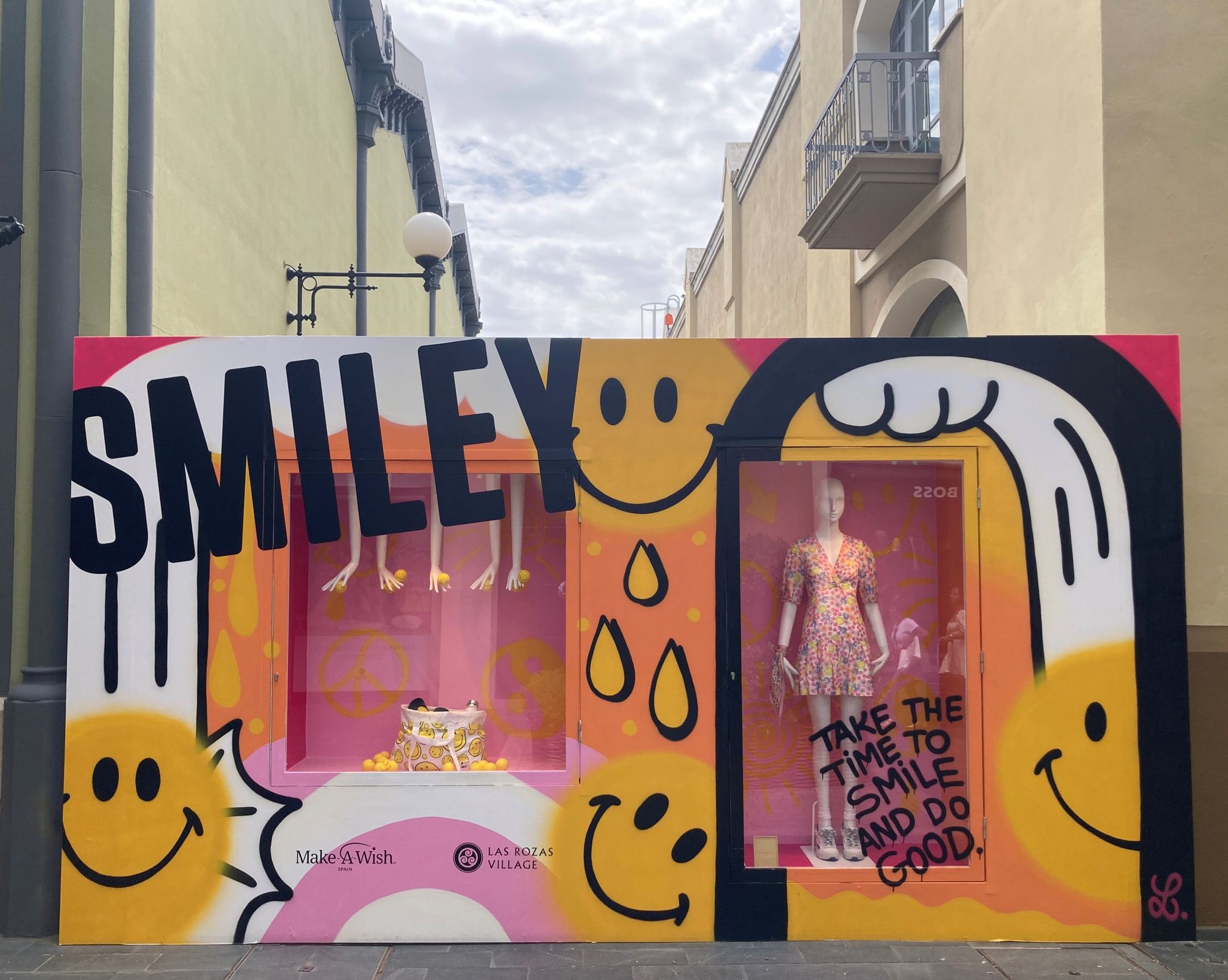 Intervención de la artista urbana iamLaia.