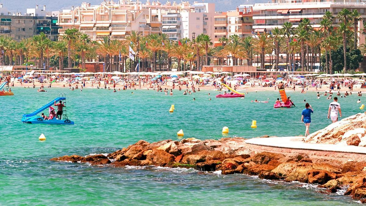 En imágenes: el destino estrella de sol, playa y pensión completa para miles de vitorianos en San Prudencio