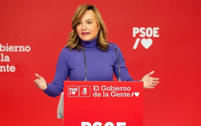 La ministra de Educación y portavoz del PSOE, Pilar Alegría, ayer ante los medios. La ministra de Educación y portavoz del PSOE, Pilar Alegría, ayer ante los medios.