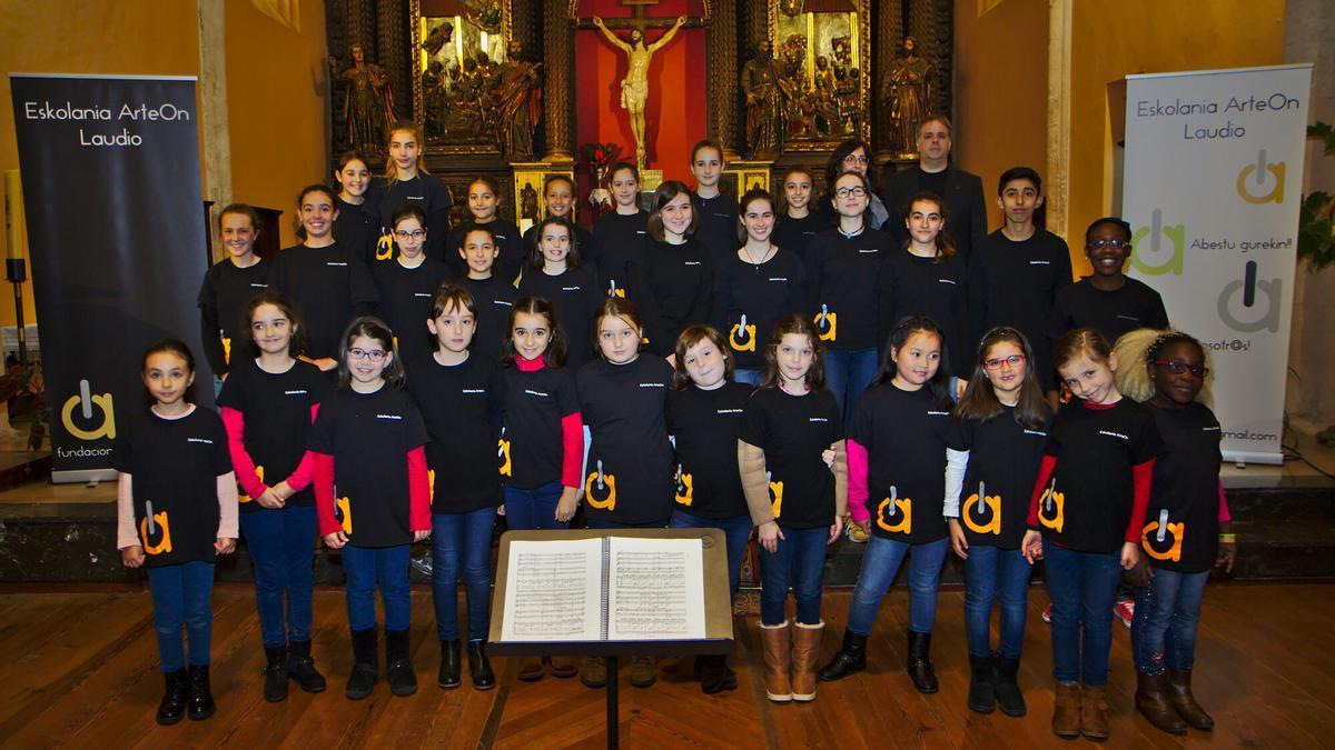 La Coral Santa Lucia de Laudio crea la Fundacion ArteOn para promover la musica y las artes escenicas