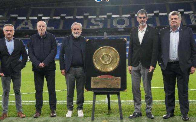 El Escudo de Brennus visitó el martes Anoeta. El Escudo de Brennus visitó el martes Anoeta.