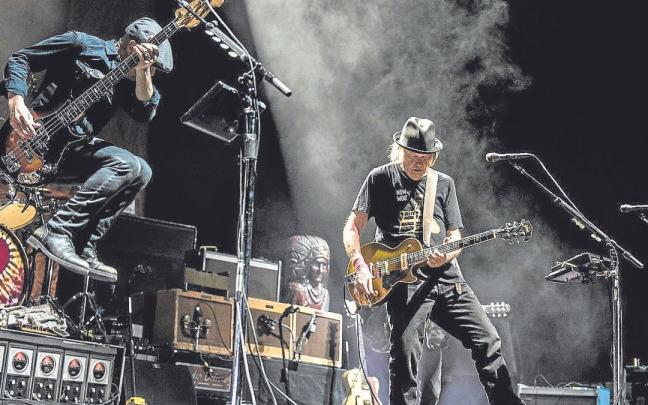 El hombre irreductible, que ha retirado su música de la plataforma Spotify, acaba de publicar un nuevo disco.