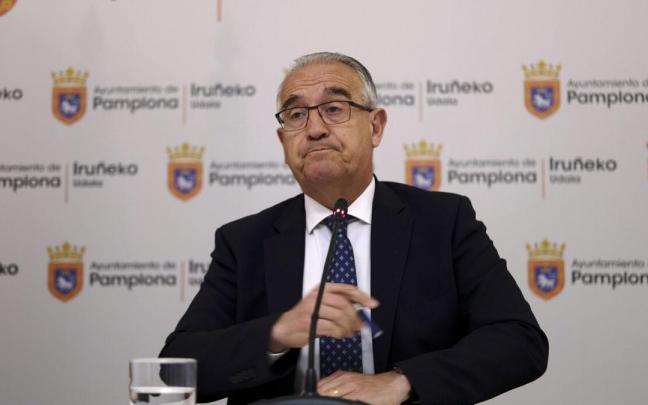 Rueda de prensa del alcalde Enrique Maya antes del verano.